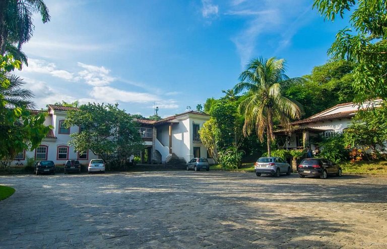 Loft Condominio Piccola Paraty by Staya